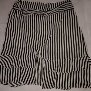 WHO WHAT WEAR  faux wrap skirt  NWT SIZE 24W